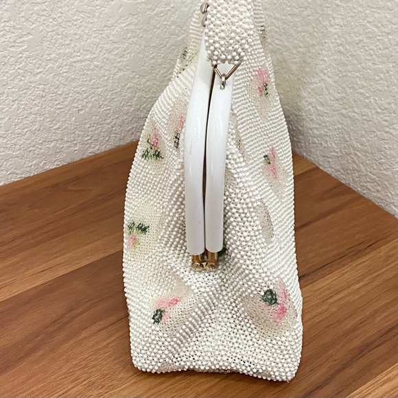 Vintage Beaded White Clutch Handbag with Dainty Flower Design - Picture 5 of 15